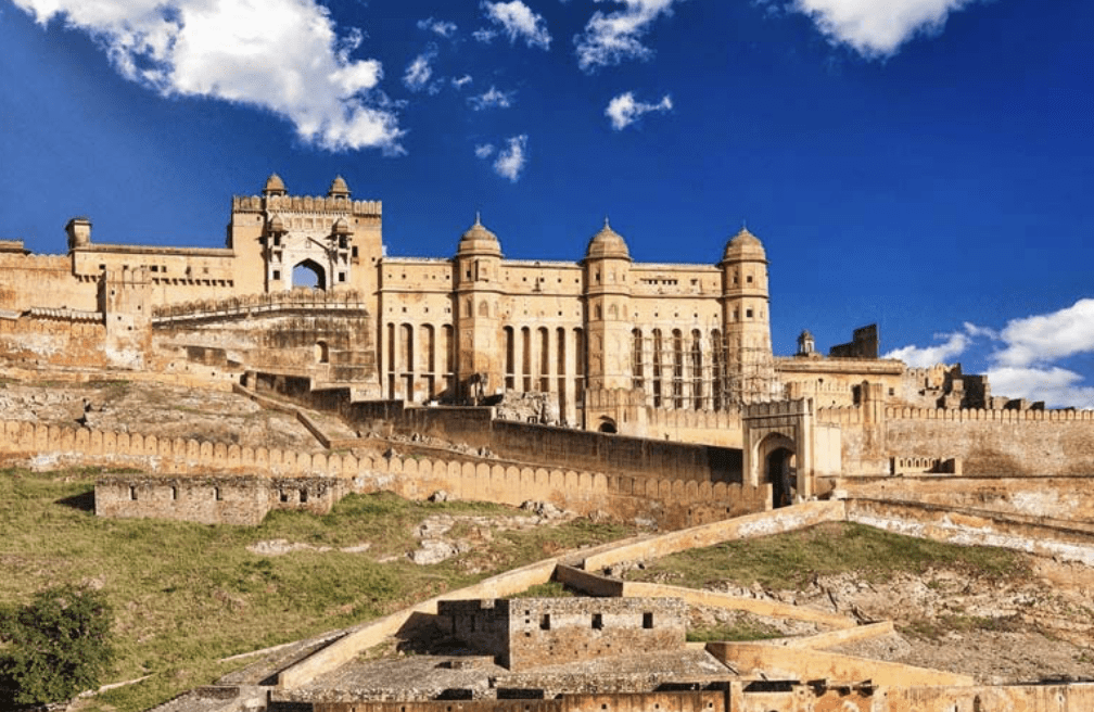The Ultimate Travel Guide to Jaipur: What to See, Eat & Do