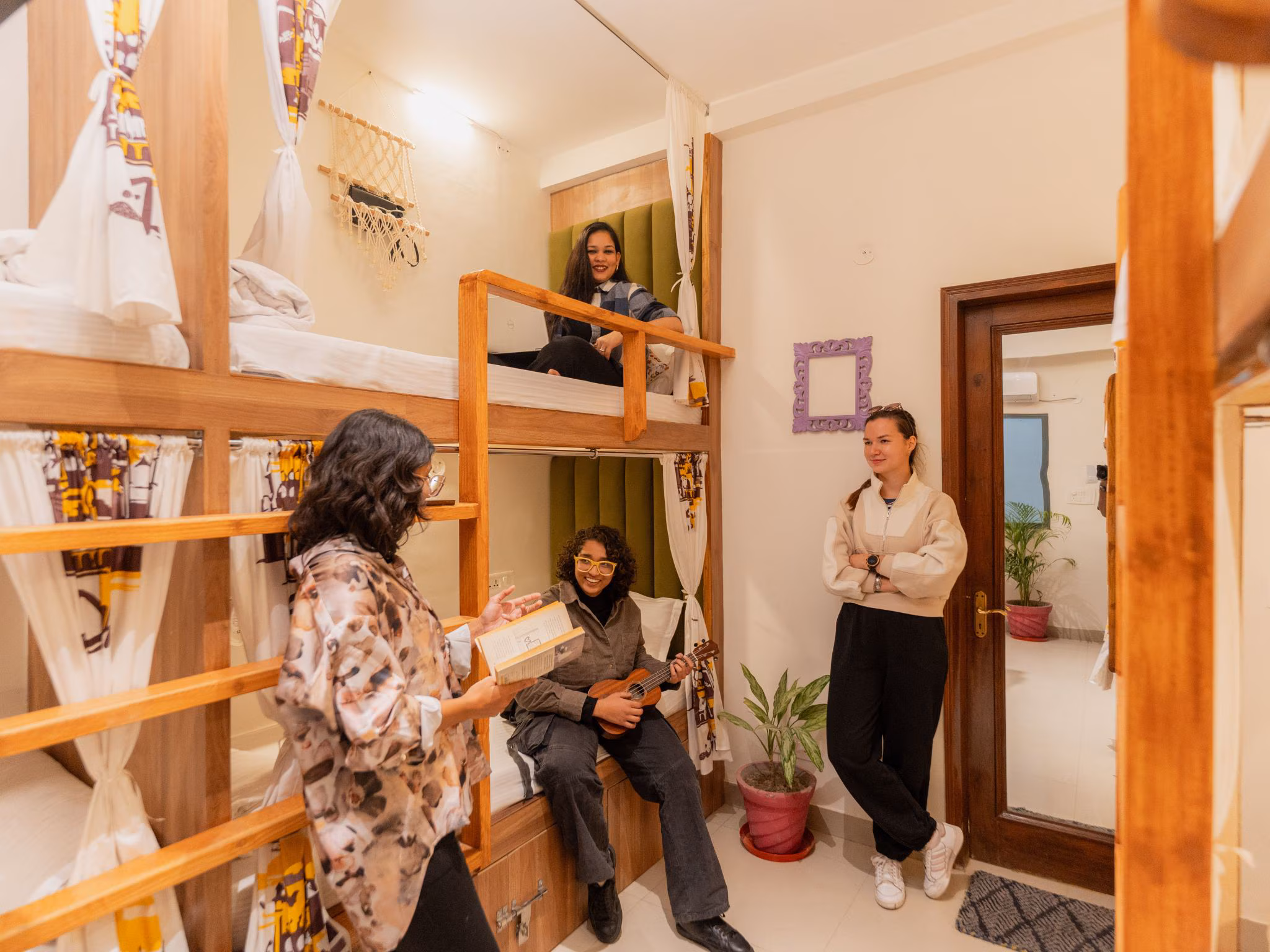 best-hostels-to-stay-in-delhi