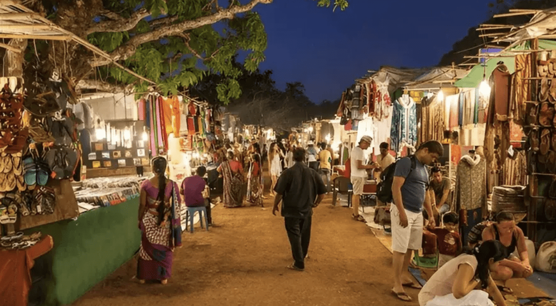 What to Buy in Goa: Souvenirs, Sarees & Sea-Shell Crafts